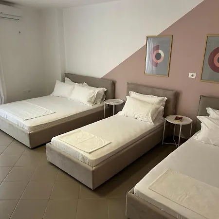 Lulu - Coral Apartamento Golem (Tirana)