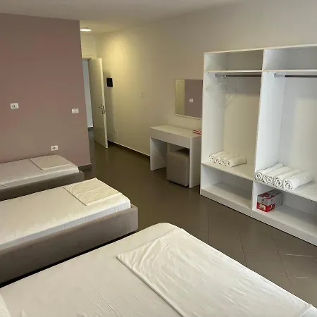 Lulu - Coral Apartamento Golem (Tirana)